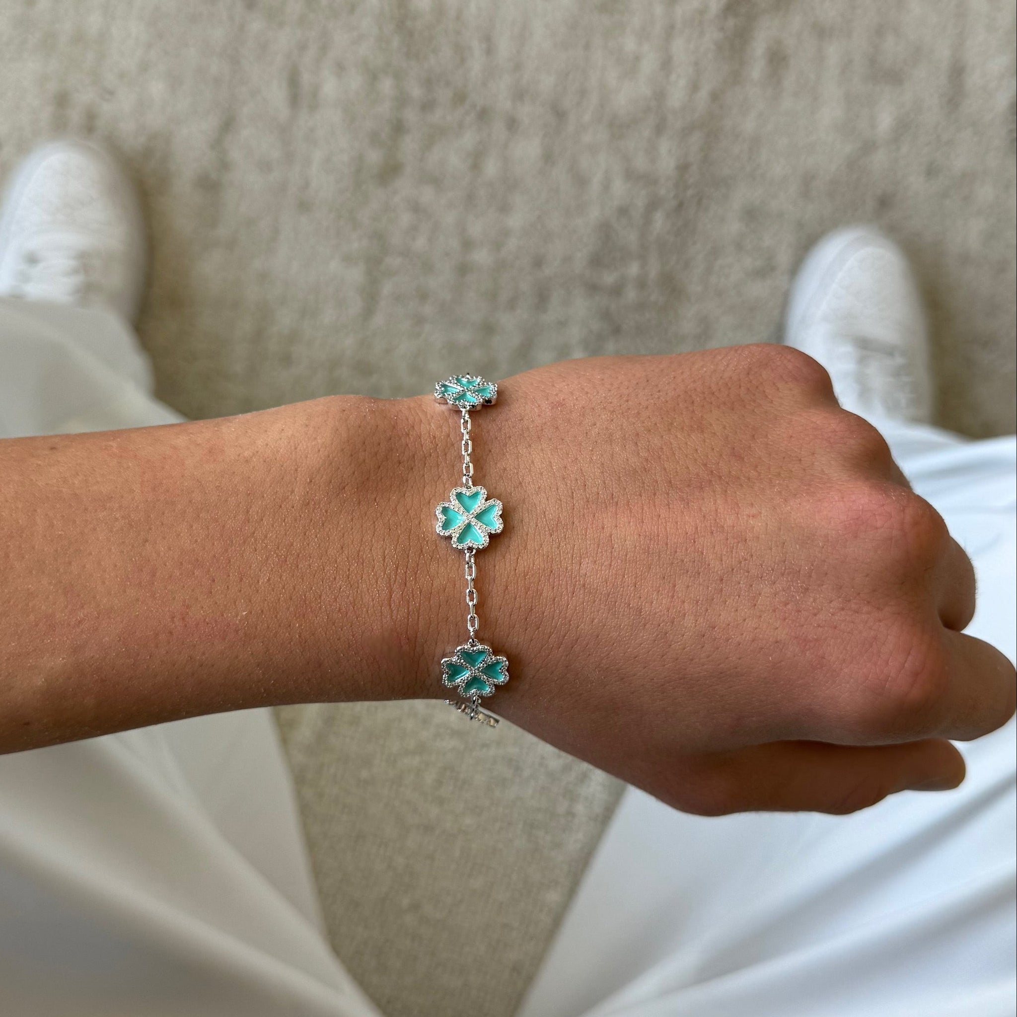 CLOVERÉ BLUE